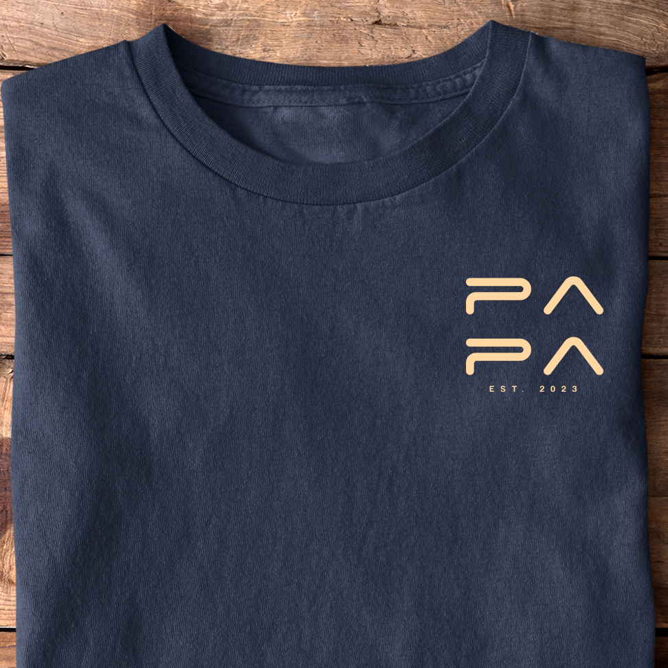 Papp Minimalistesch T-Shirt - Datum personaliséiert